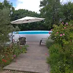 Les Roulottes Du Moulin De Palet *