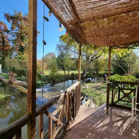 Les Roulottes Du Moulin De Palet *