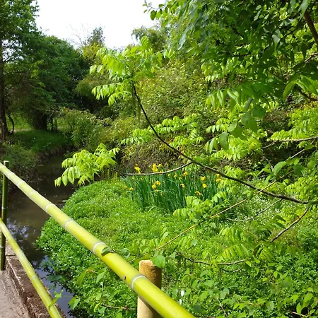 Les Roulottes Du Moulin De Palet