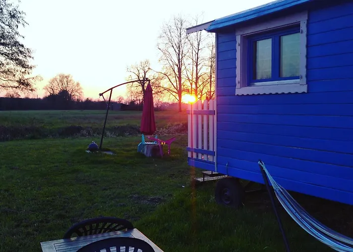 Les Roulottes Du Moulin De Palet