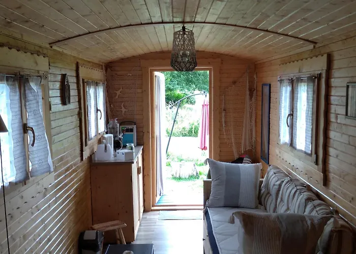 Les Roulottes Du Moulin De Palet Landhaus