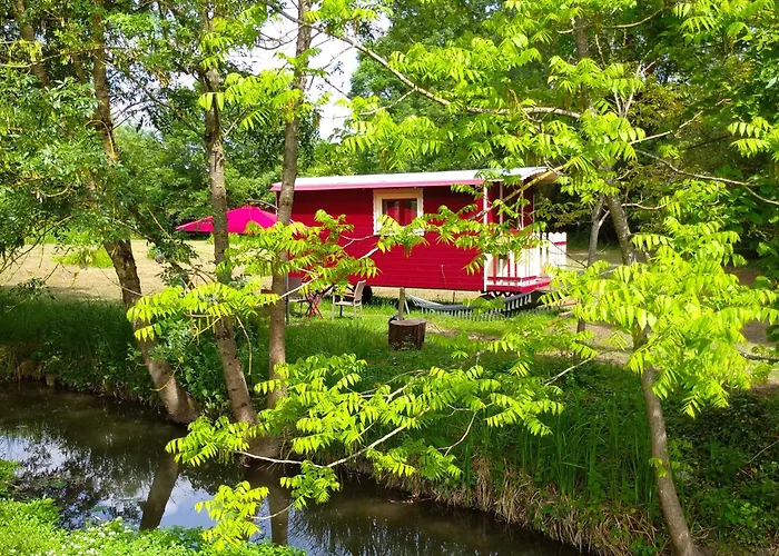 Les Roulottes Du Moulin De Palet